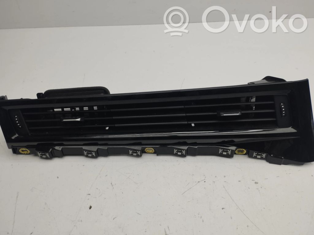 Audi A1 Rejilla de ventilación central del panel 