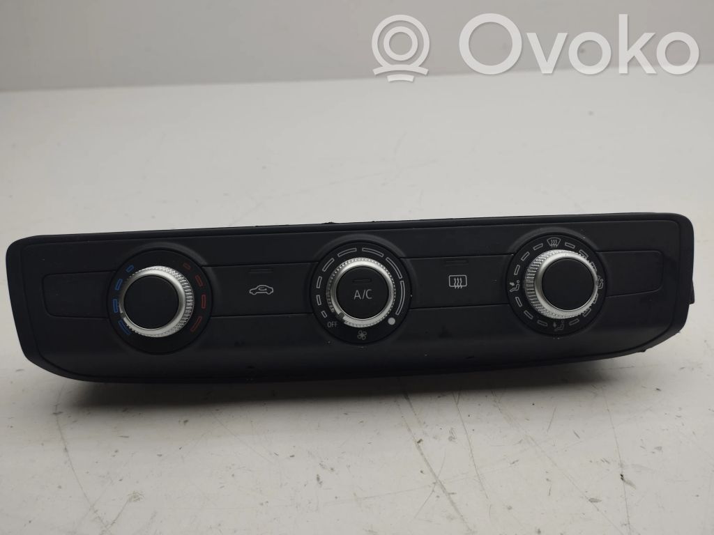 Audi A1 Climate control unit 