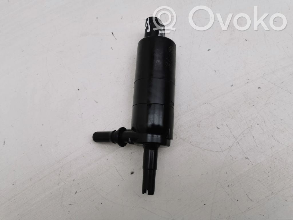 BMW 5 F10 F11 Pompa spryskiwacza lampy przedniej 