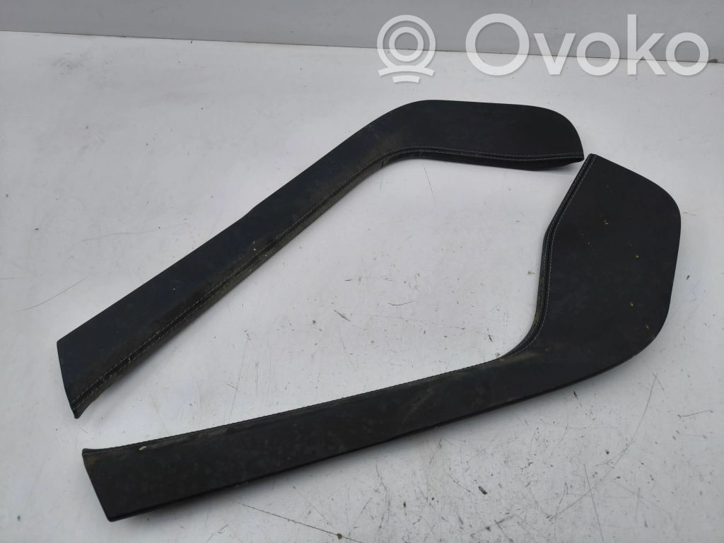 Tesla Model S Garniture latérale de console centrale avant 