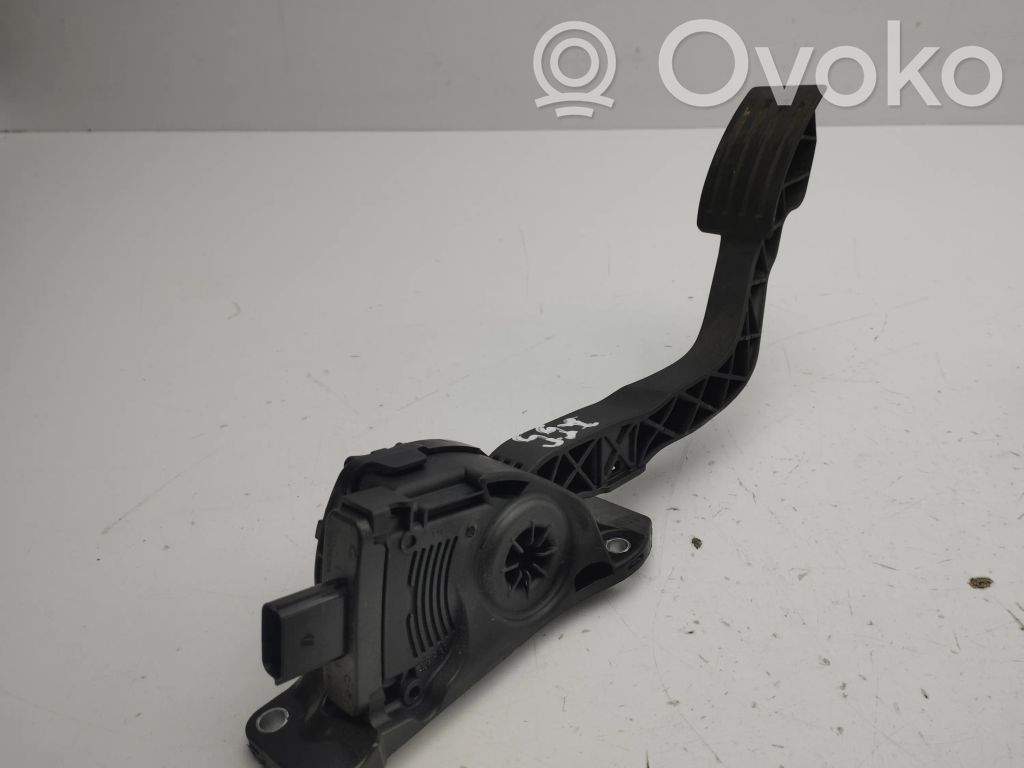 Gaspedal   AV619F836BB