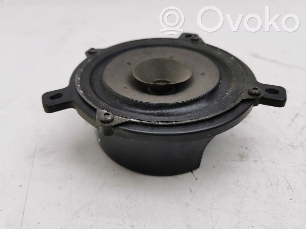 Etuoven kaiutin   902275465121