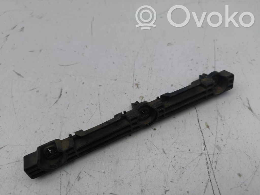 Tesla Model S Sill supporting ledge 