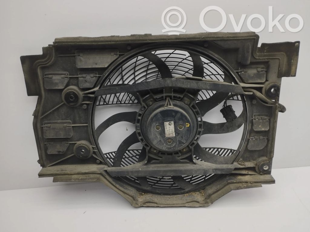 BMW 5 E39 Elektrisks radiatoru ventilators 