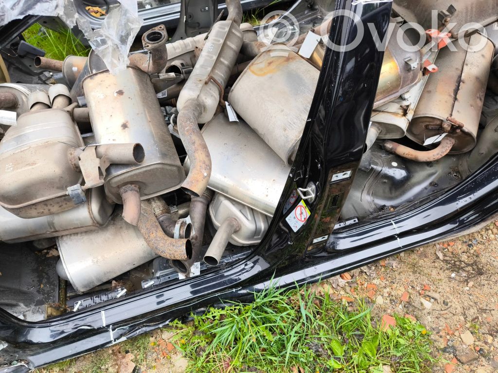 Volkswagen Golf VIII Słupek środkowy