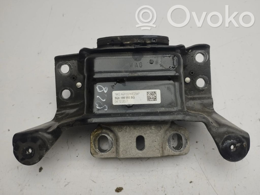 Volkswagen Golf VIII Supporto di montaggio del motore