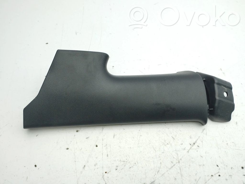 (C) garniture de pilier   164347500A