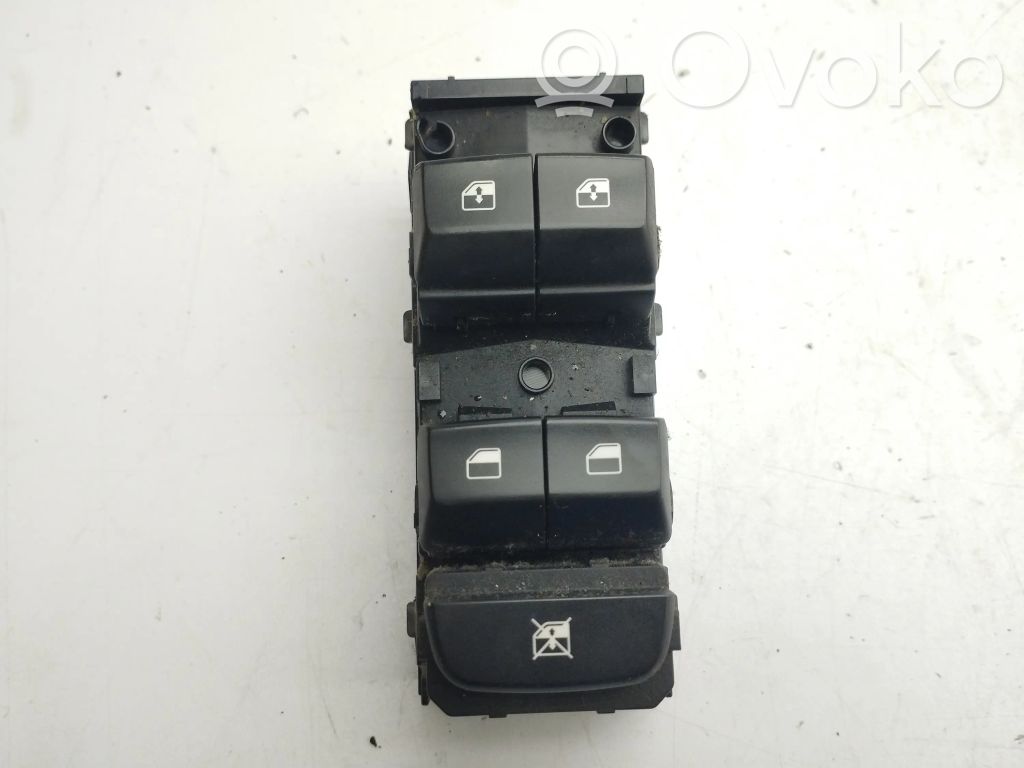 KIA Ceed Interruptor del elevalunas eléctrico 
