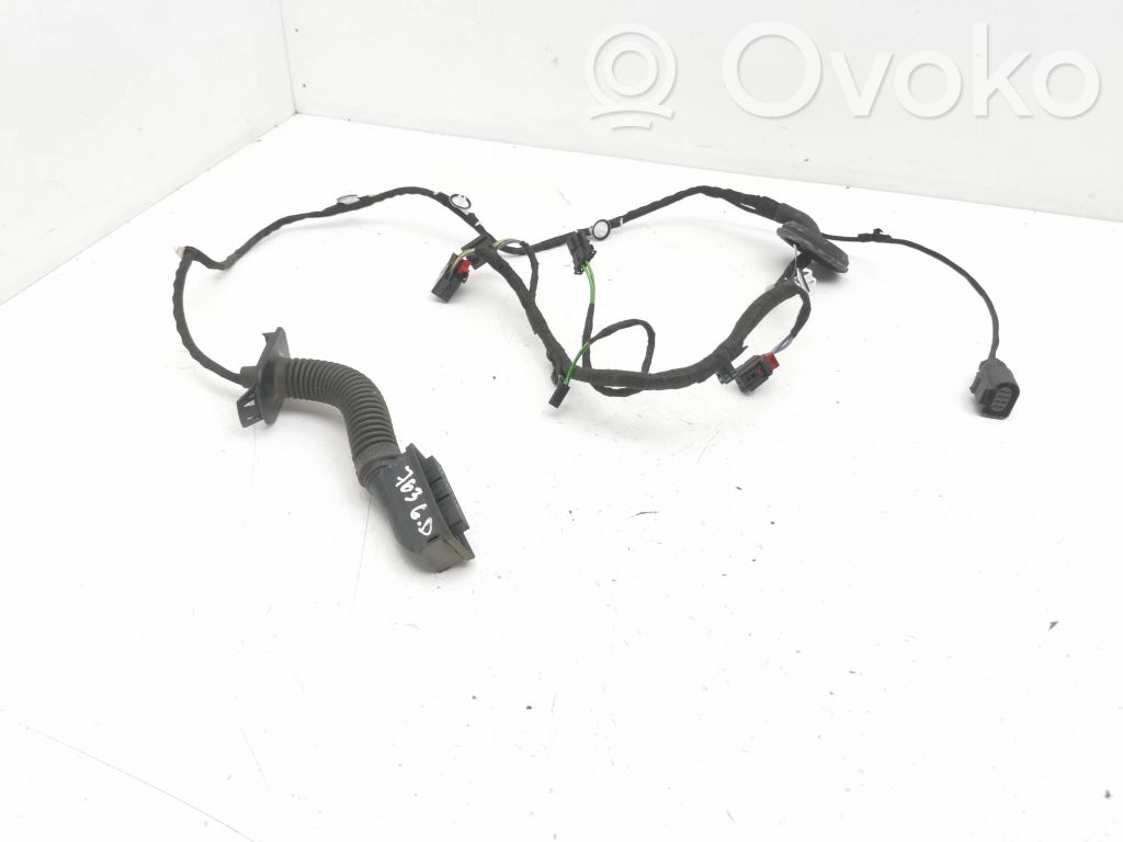 Audi Q2 - Cableado de puerta trasera 