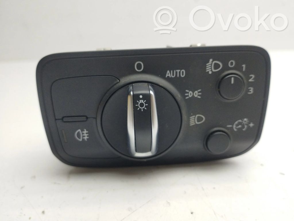 Audi Q2 - Light switch 