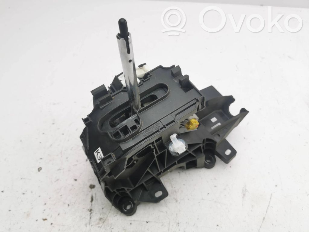 Gear selector   75G902