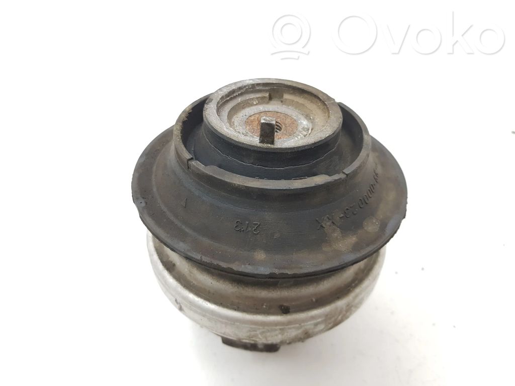 Mercedes-Benz CLS C219 Engine mount bracket 