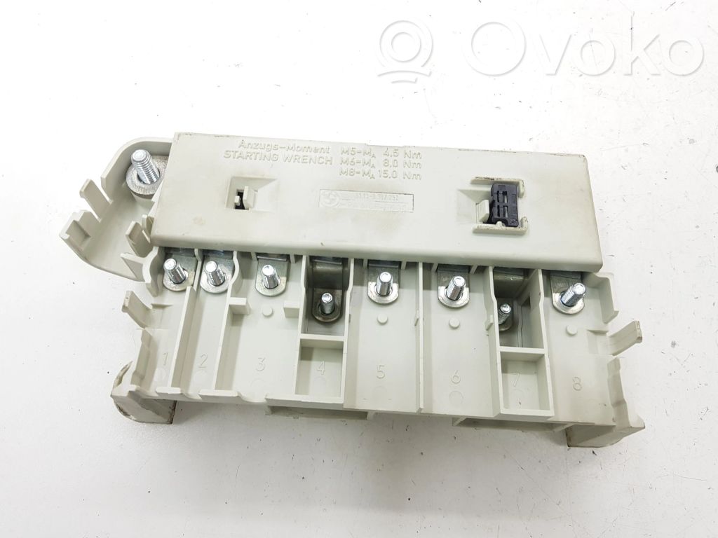 BMW 5 E39 Fuse module 