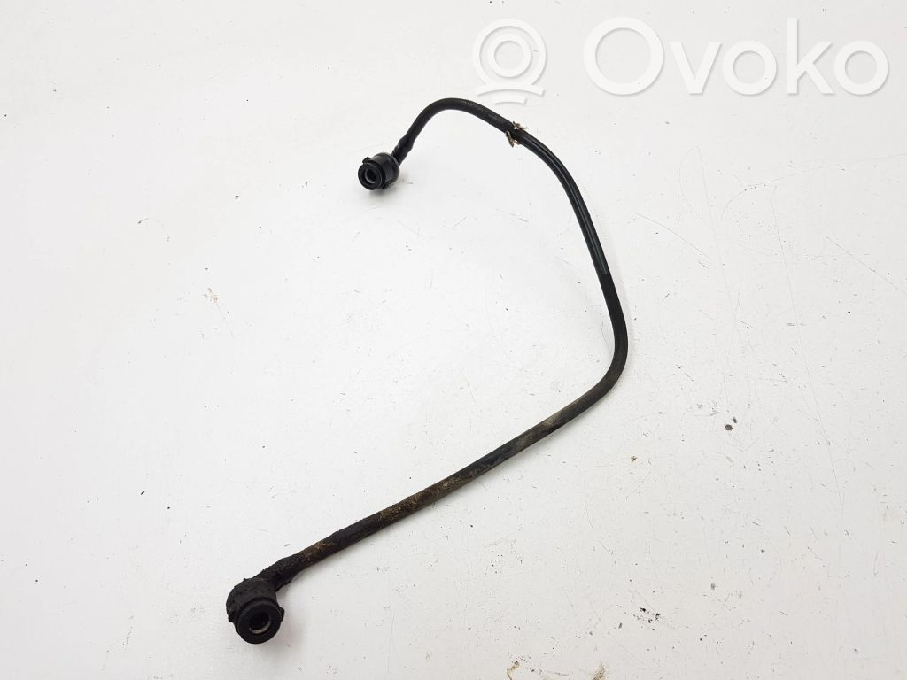 BMW 5 E60 E61 Polttoaineputken letku 