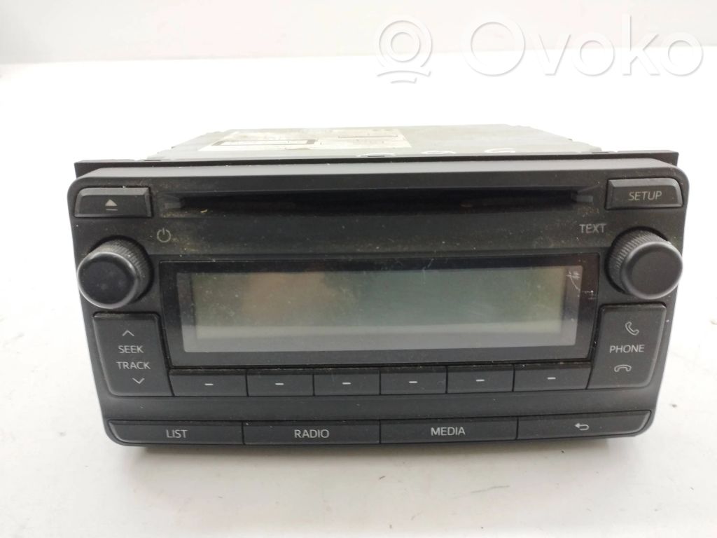 Toyota Avensis T270 Panel / Radioodtwarzacz CD/DVD/GPS 