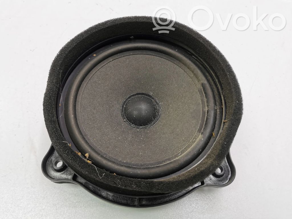 BMW 3 E46 Front door speaker 