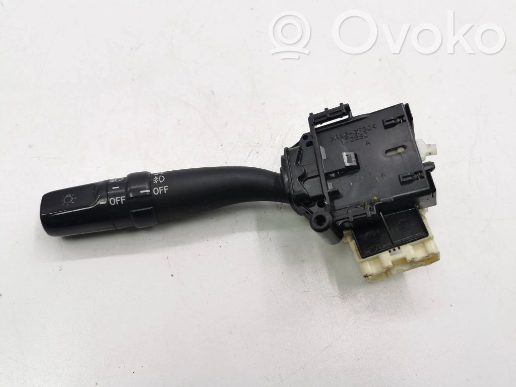 Toyota Corolla Verso AR10 Leva indicatori