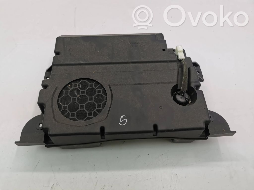 Honda CR-V Subwoofer 