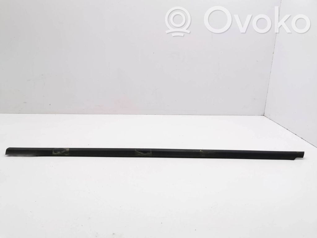 Hyundai ix35 Ornament geam ușă față 