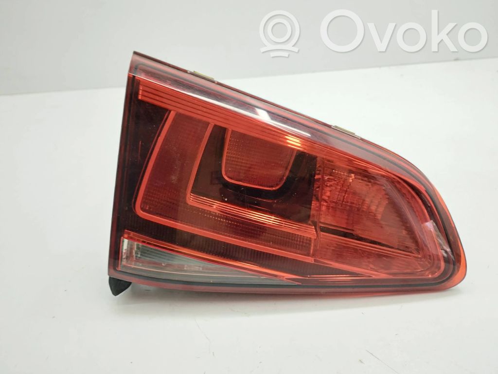 Lampy tylnej klapy bagażnika   5G0945093,90052132,5G0945259,5G0945093AC,5G0945093M,5G0945093R