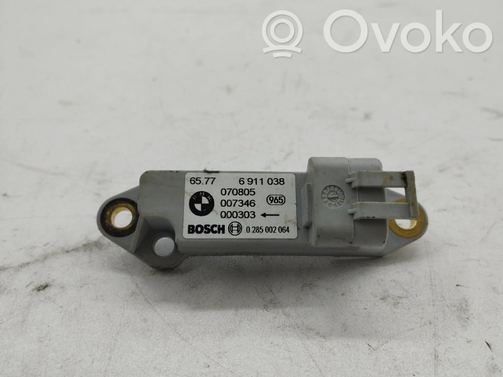 Sensor impacto/accidente para activar Airbag   6911038,0285002064