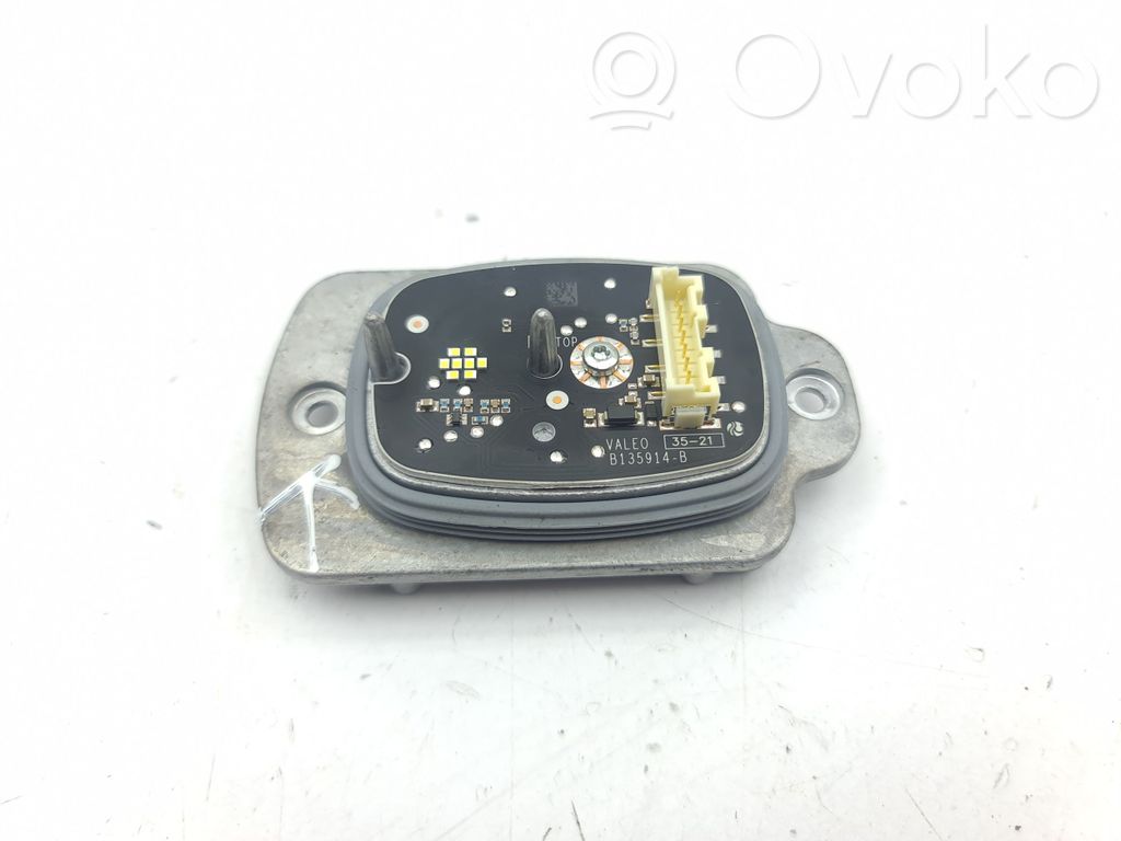 LED-liitäntälaitteen ohjausmoduuli   B135914B