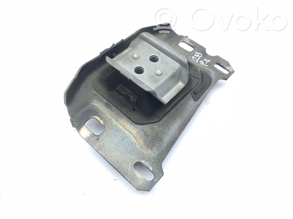 Engine mount bracket   9873768480