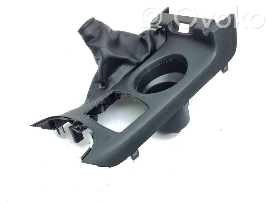 Mazda CX-5 Cup holder front 