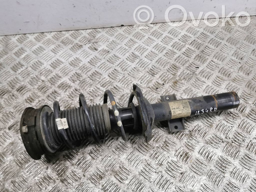 Audi A1 Stoßdämpfer vorne 