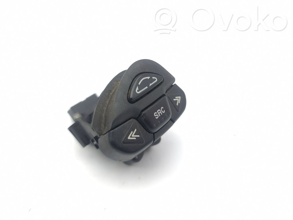 Nissan X-Trail T30 Boutons / interrupteurs volant