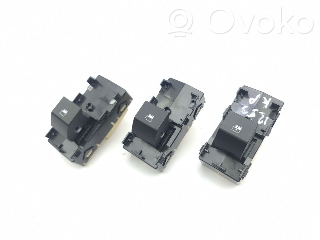 Electric window control switch   93581AT200,93581AT000,93581AT000