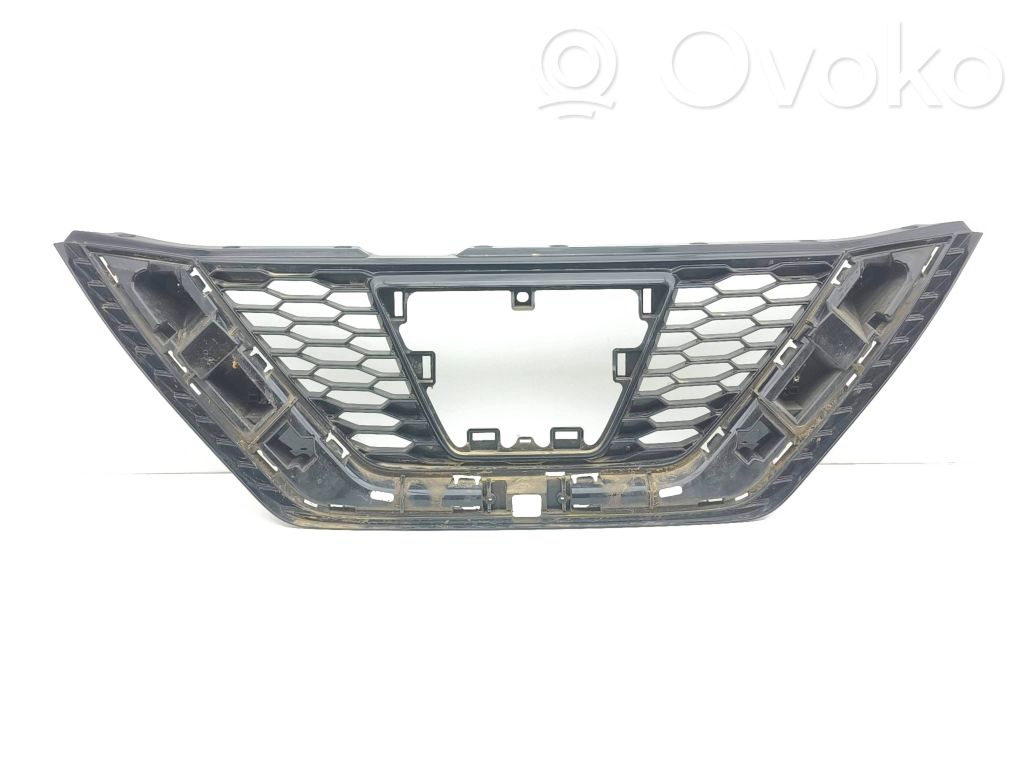 Nissan Qashqai Oberes Gitter vorne 