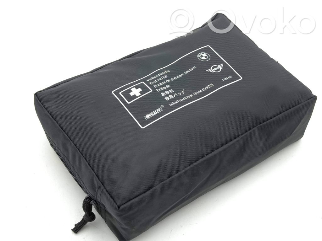 First aid kit   7263439