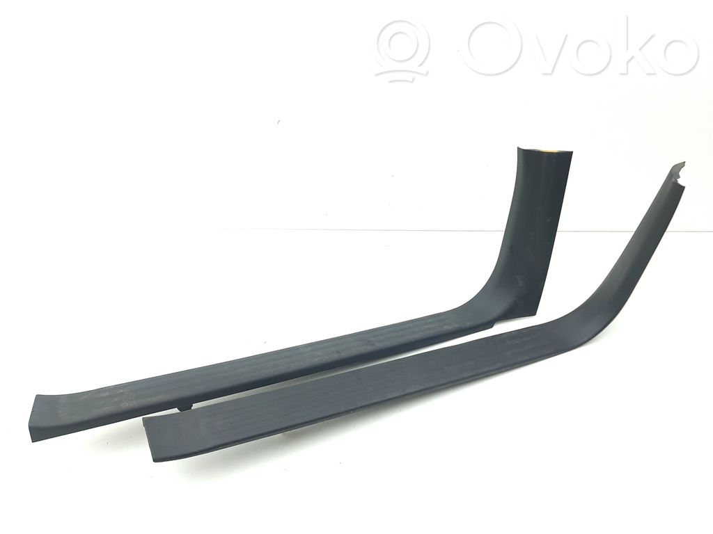 Nissan Navara D23 Copertura del rivestimento del sottoporta anteriore