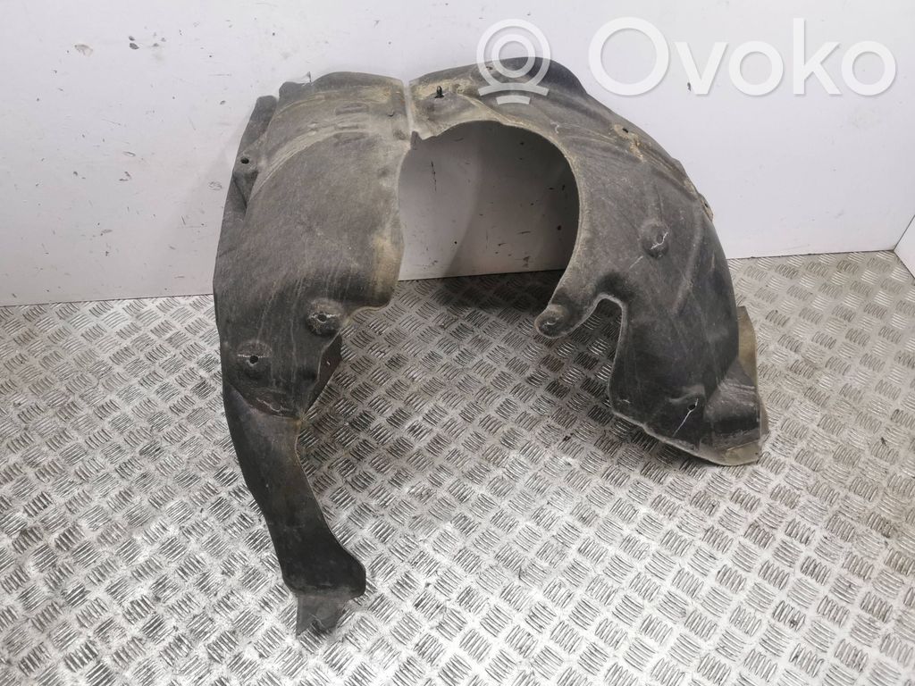 Front wheel arch liner splash guards