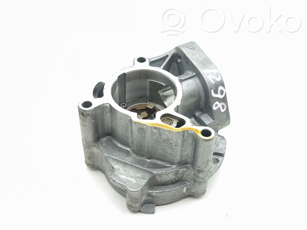 Audi A6 S6 C8 4K Vacuum pump 