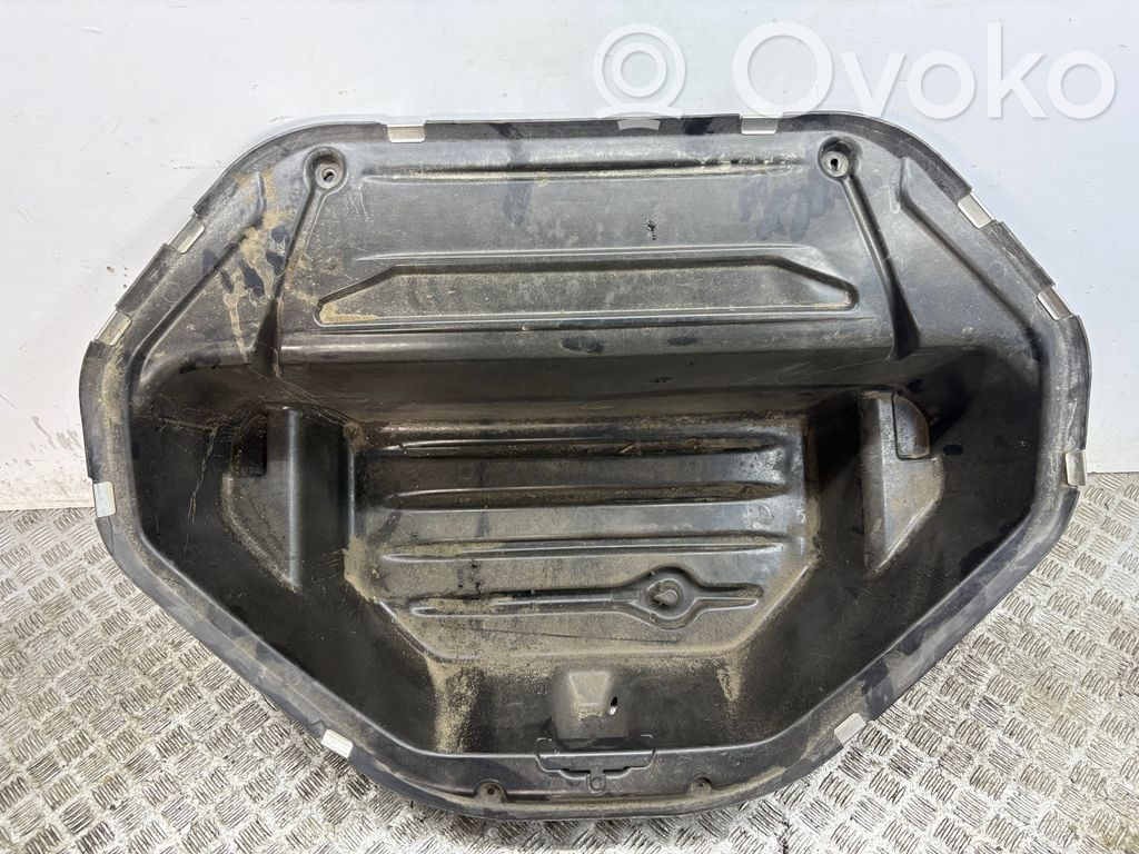 Trunk bottom trim panel