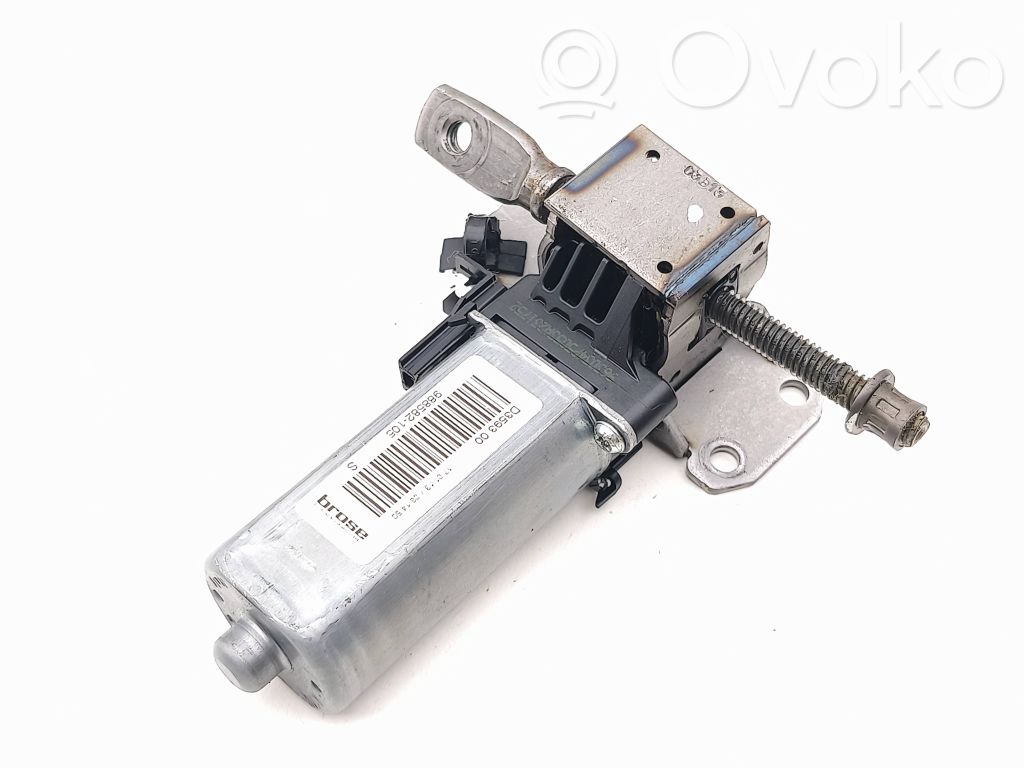 Motor de ajuste del asiento   D359300,988582105,17011306145