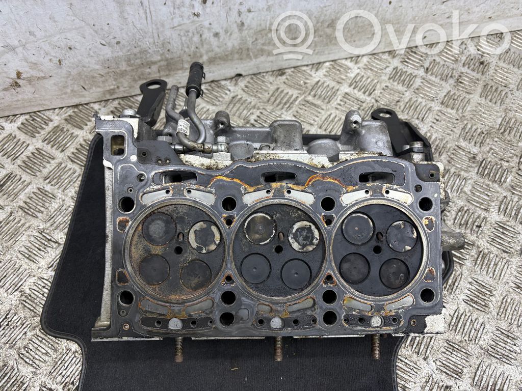 Głowica silnika   039353E0