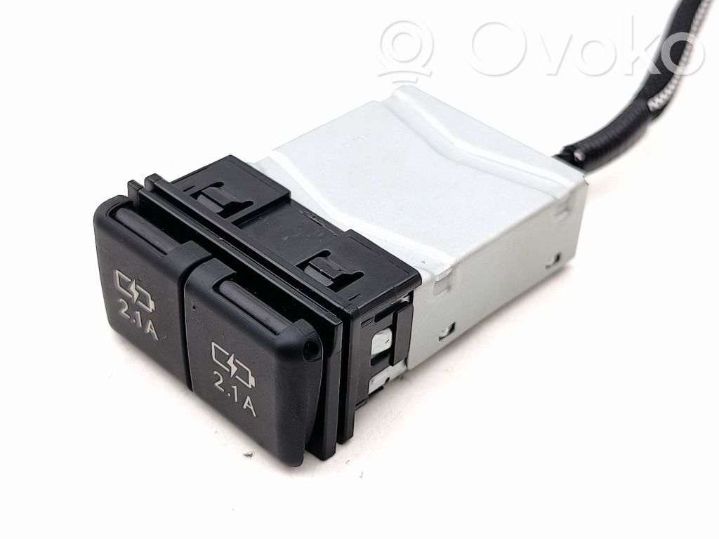 Lexus RX 450H USB socket connector 