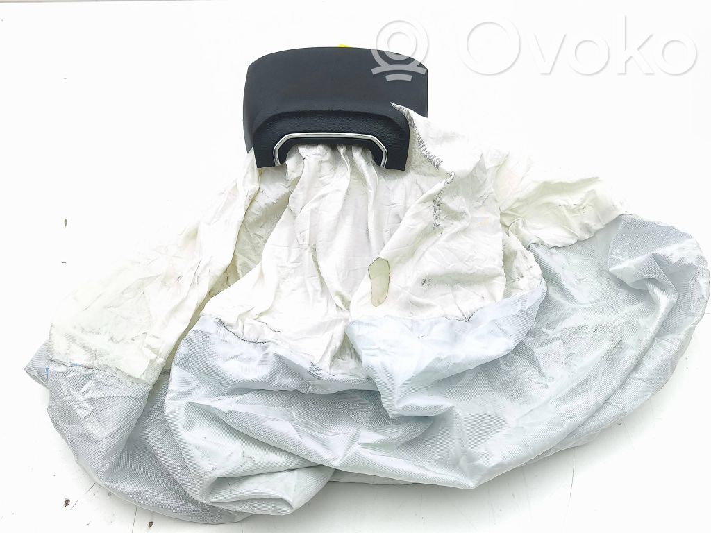 Audi Q3 F3 Airbag volan 