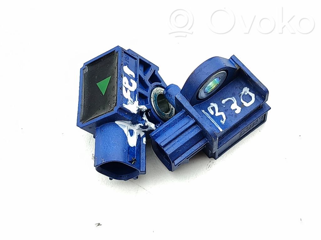 Sensor impacto/accidente para activar Airbag   3F92076S00