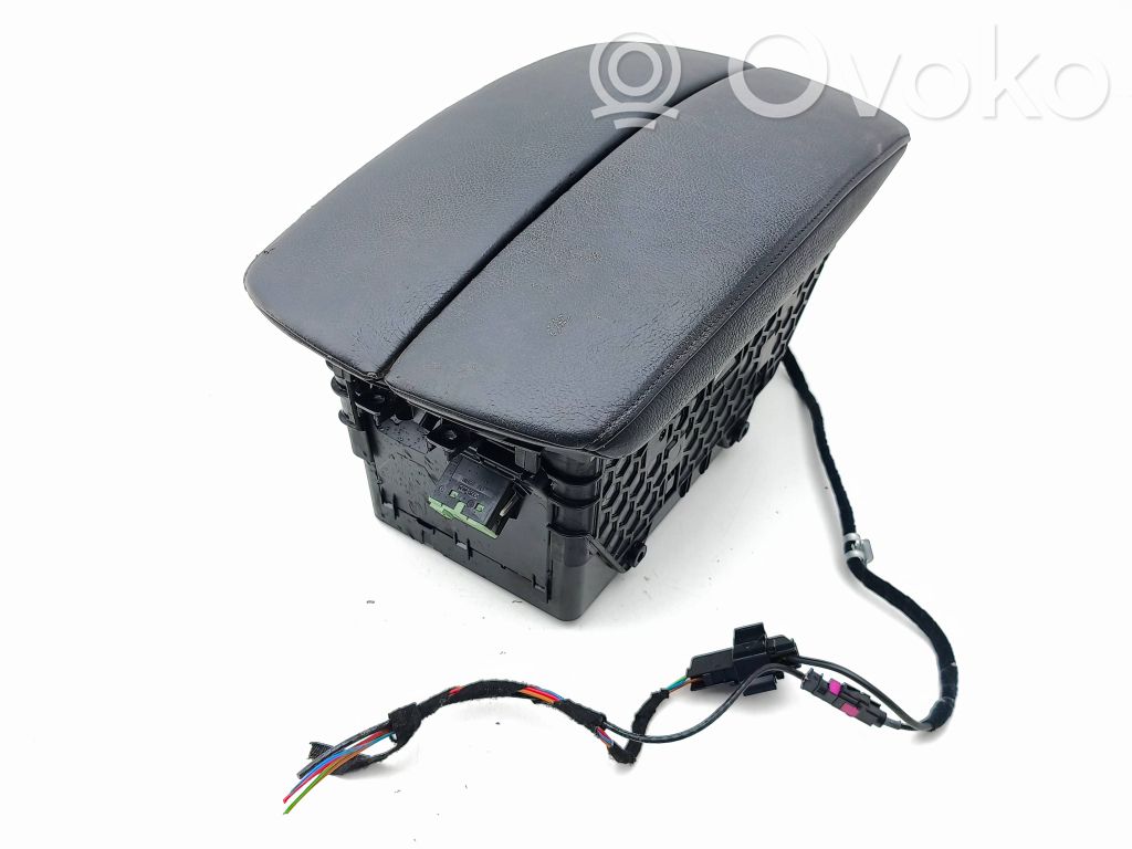 BMW X5 E70 Armrest 