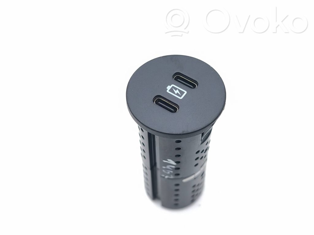 Enchufe conector USB   PU5T19J211FA