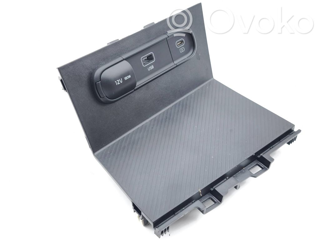 USB-pistokeliitin   84632R2900