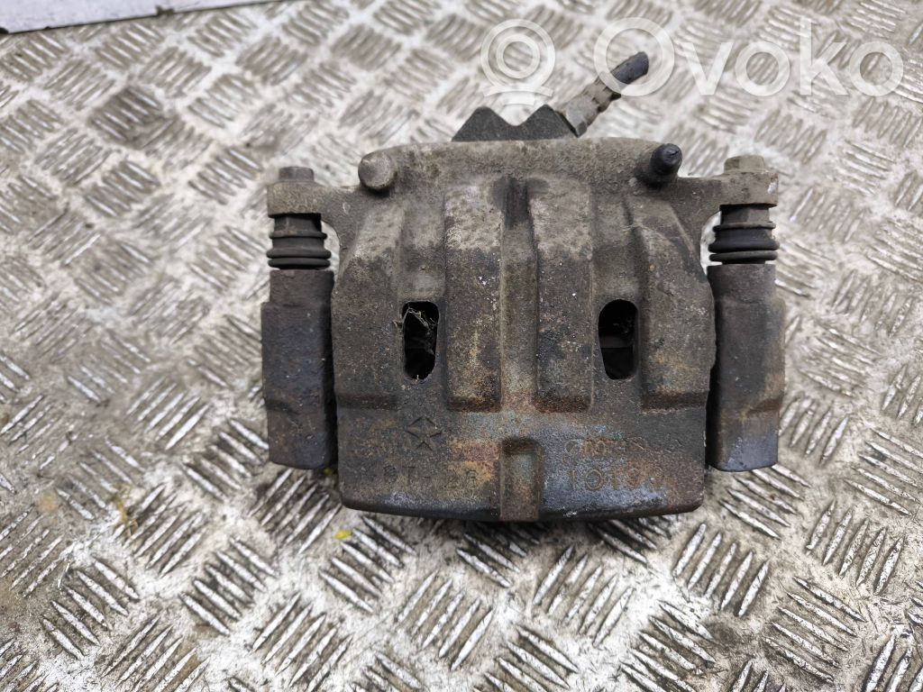 Front brake caliper