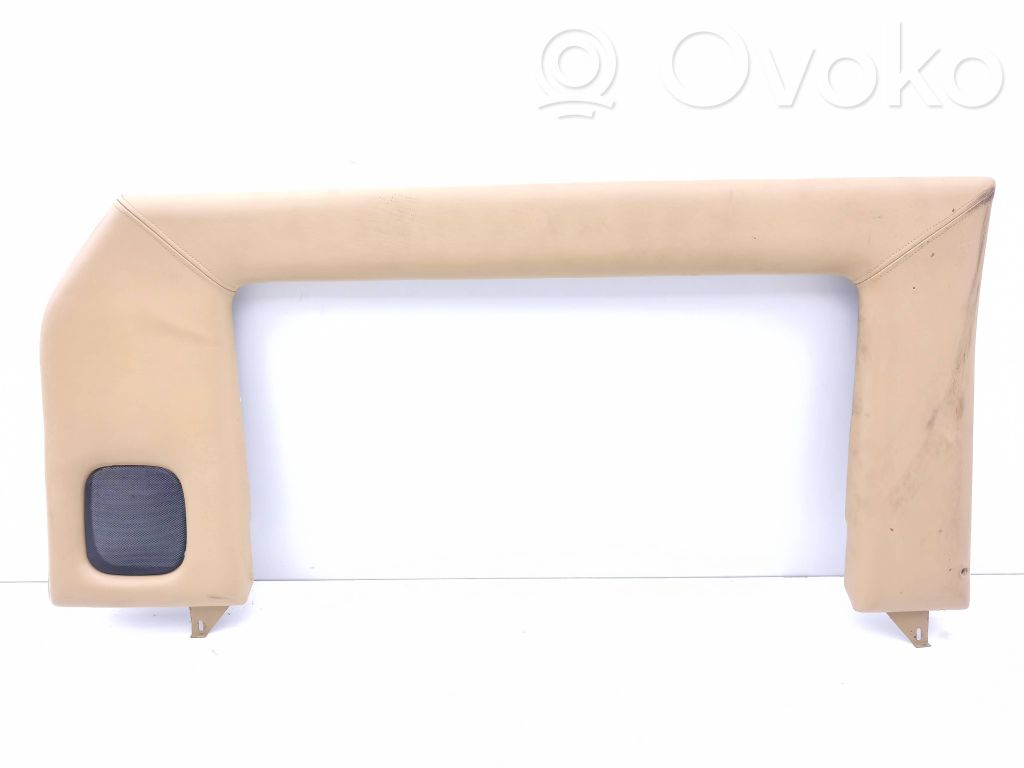 Revestimiento de puerta delantera