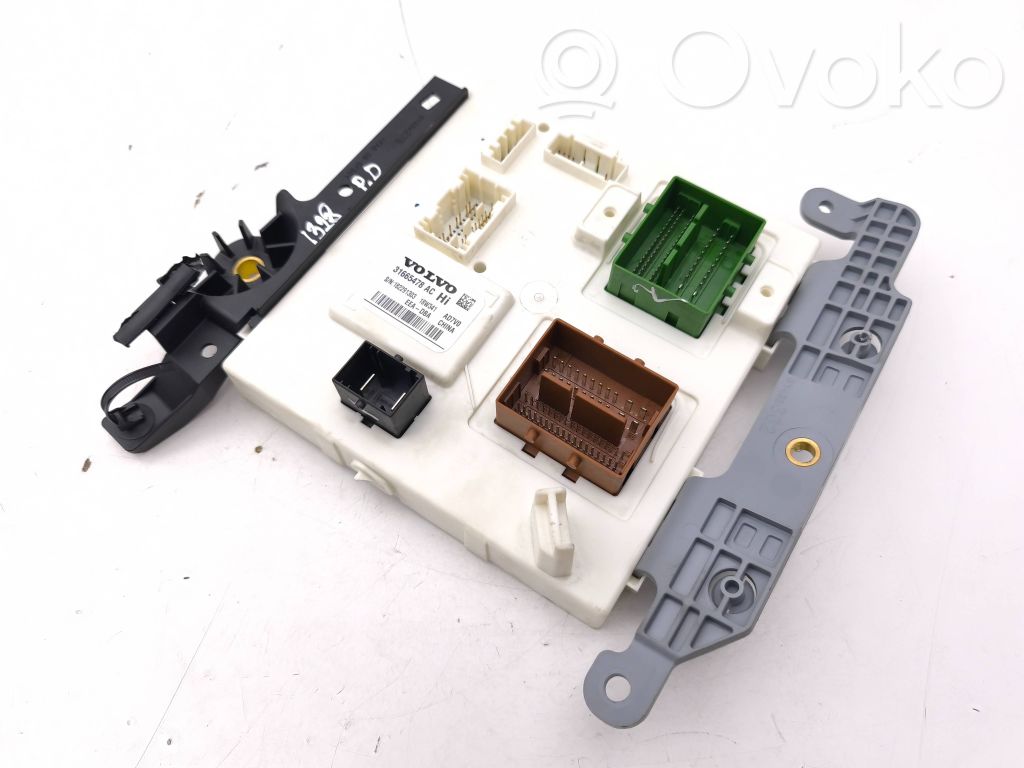 Volvo S90, V90 Modul de control caroserie central 