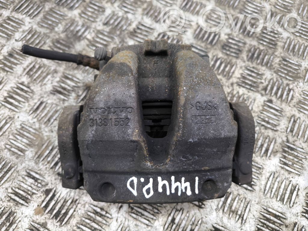 Caliper de freno delantero