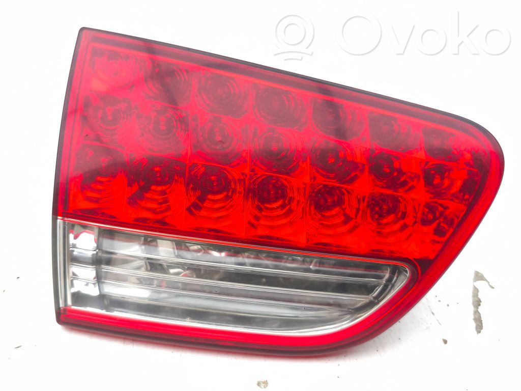 Citroen C-Crosser Takaluukun takavalot 